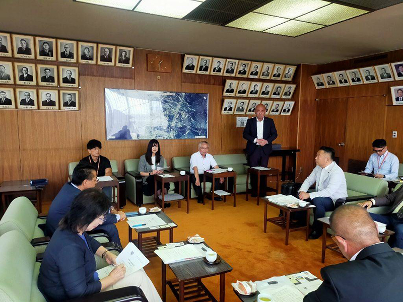 岸和田市議会の皆様には大変お世話になりました。